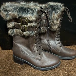 Brown faux fur boots